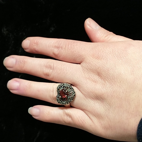 Heart ring 💗 - Picture 4 of 5